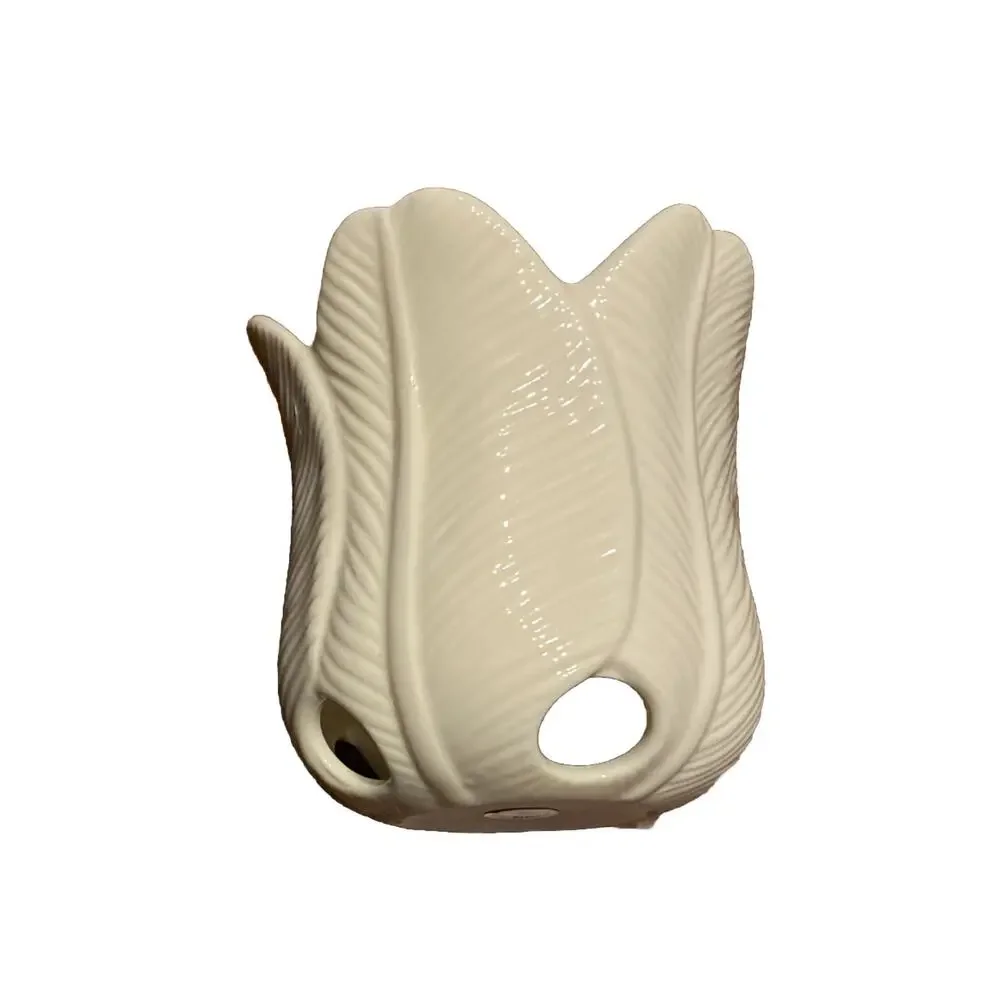 Partylite White Ivory‎ Flower Petal Ceramic Light Candle Holder + Candle Tulip